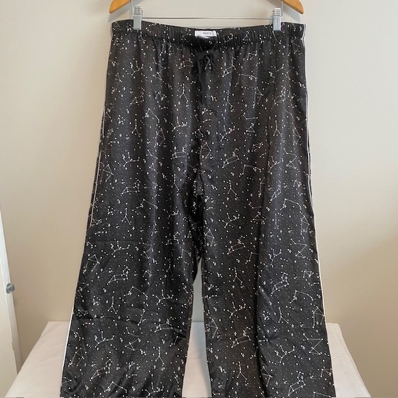 RICKY'S Celestial Black Constellation Pajama Set with White Accents Size XL - Picture 5 of 6